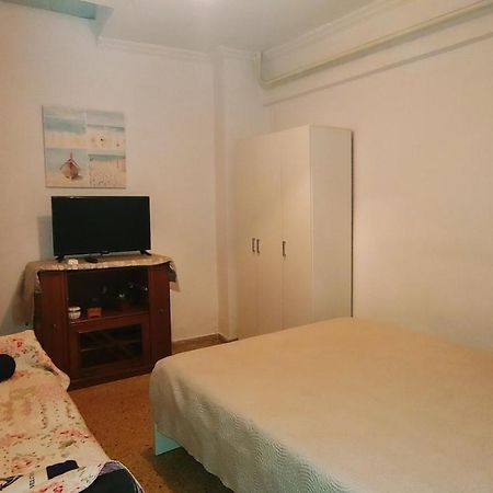 Апартаменты в Паграти — 32 кв. м., спальни: 1, собственных ванных: 1 Афины Экстерьер фото