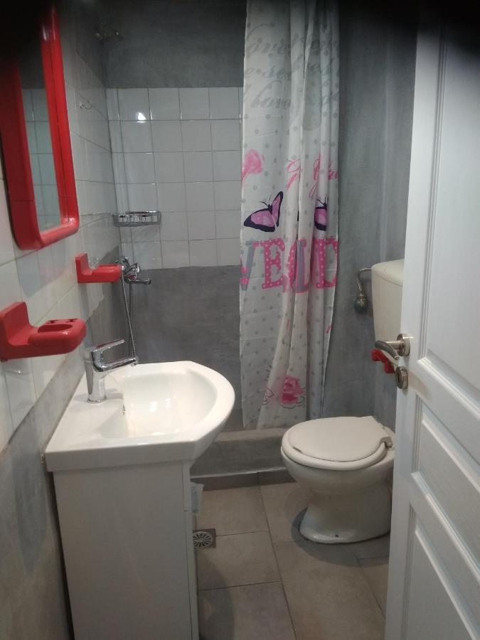 Апартаменты в Паграти — 32 кв. м., спальни: 1, собственных ванных: 1 Афины Экстерьер фото