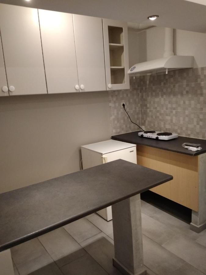 Апартаменты в Паграти — 32 кв. м., спальни: 1, собственных ванных: 1 Афины Экстерьер фото